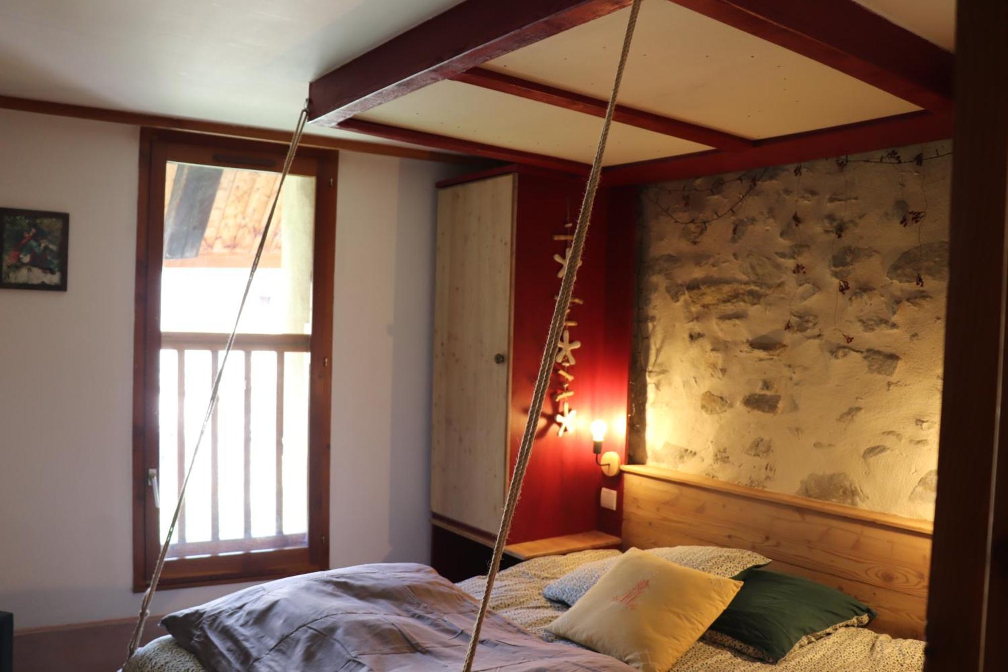 Appartement Dans Une Maison De Pays Briancon  Exterior photo